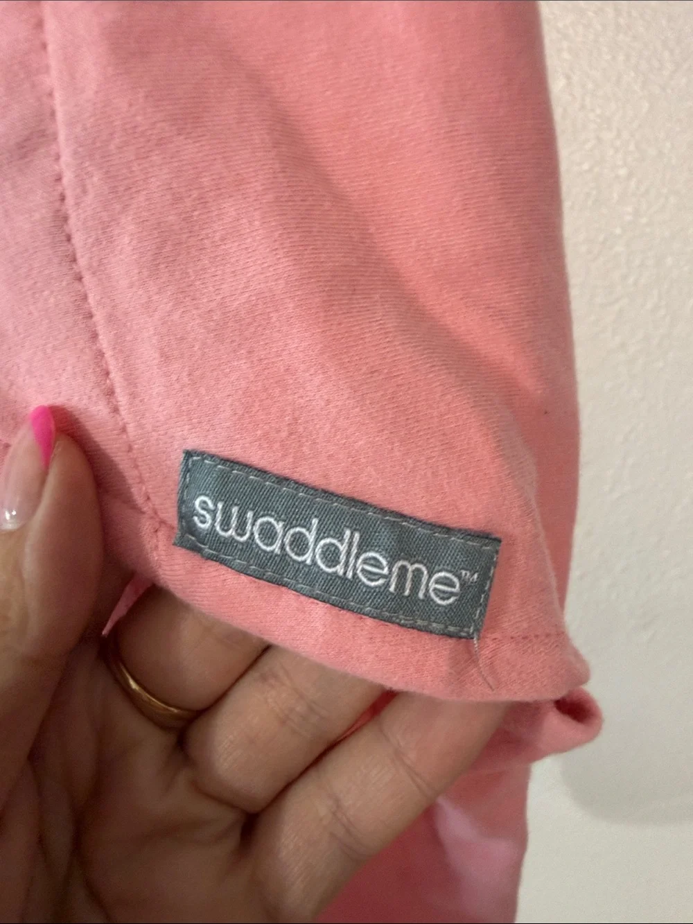 SwaddleMe Pink Wrap with Heart Accent- 0-3months